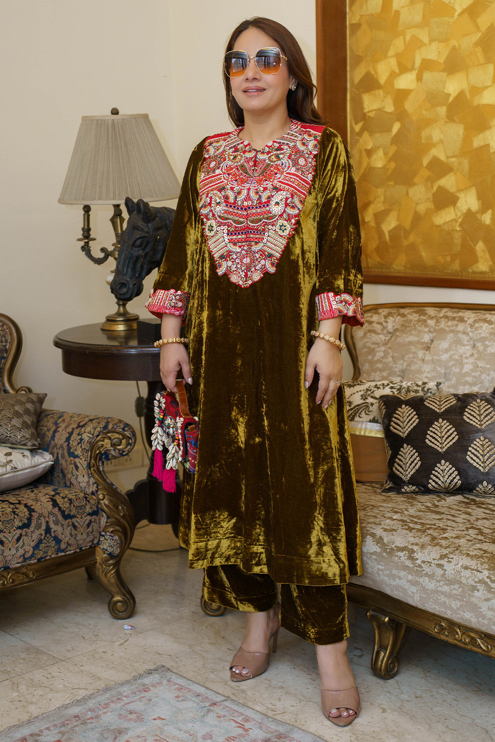 MITTI RANG VELVET