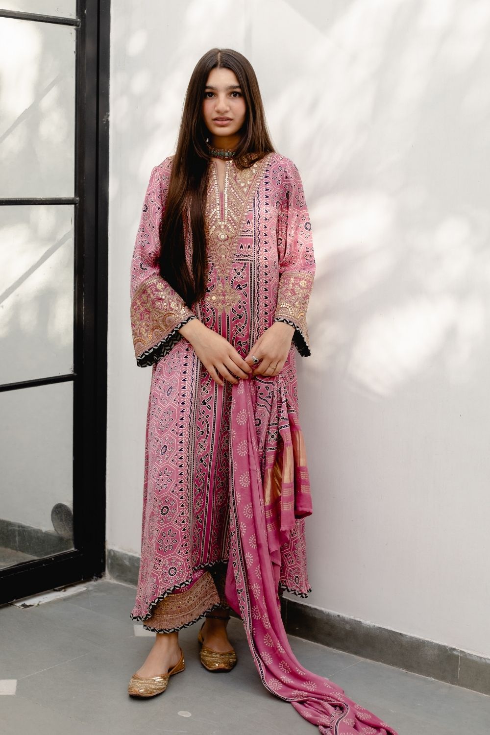 Noor set