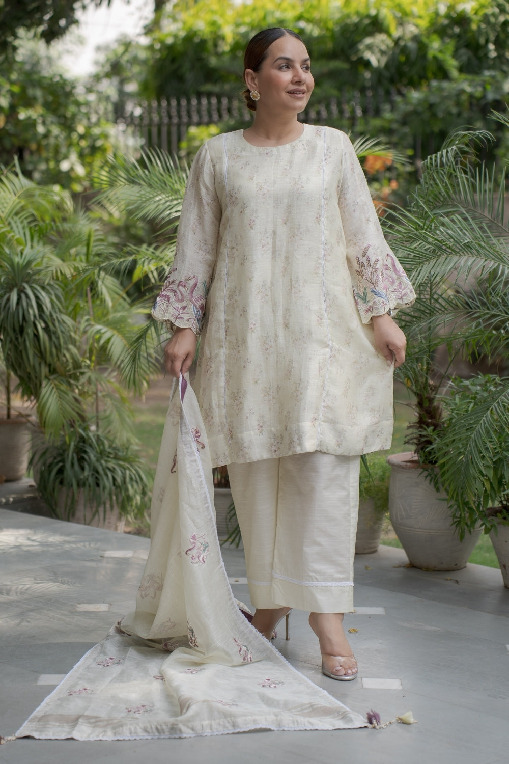 Ivory Whisper Set