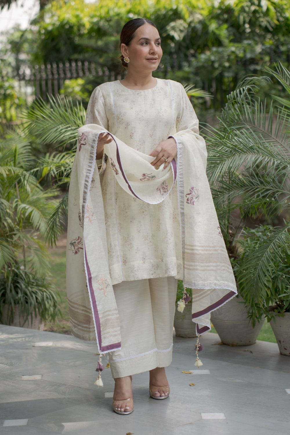 Ivory Whisper Set