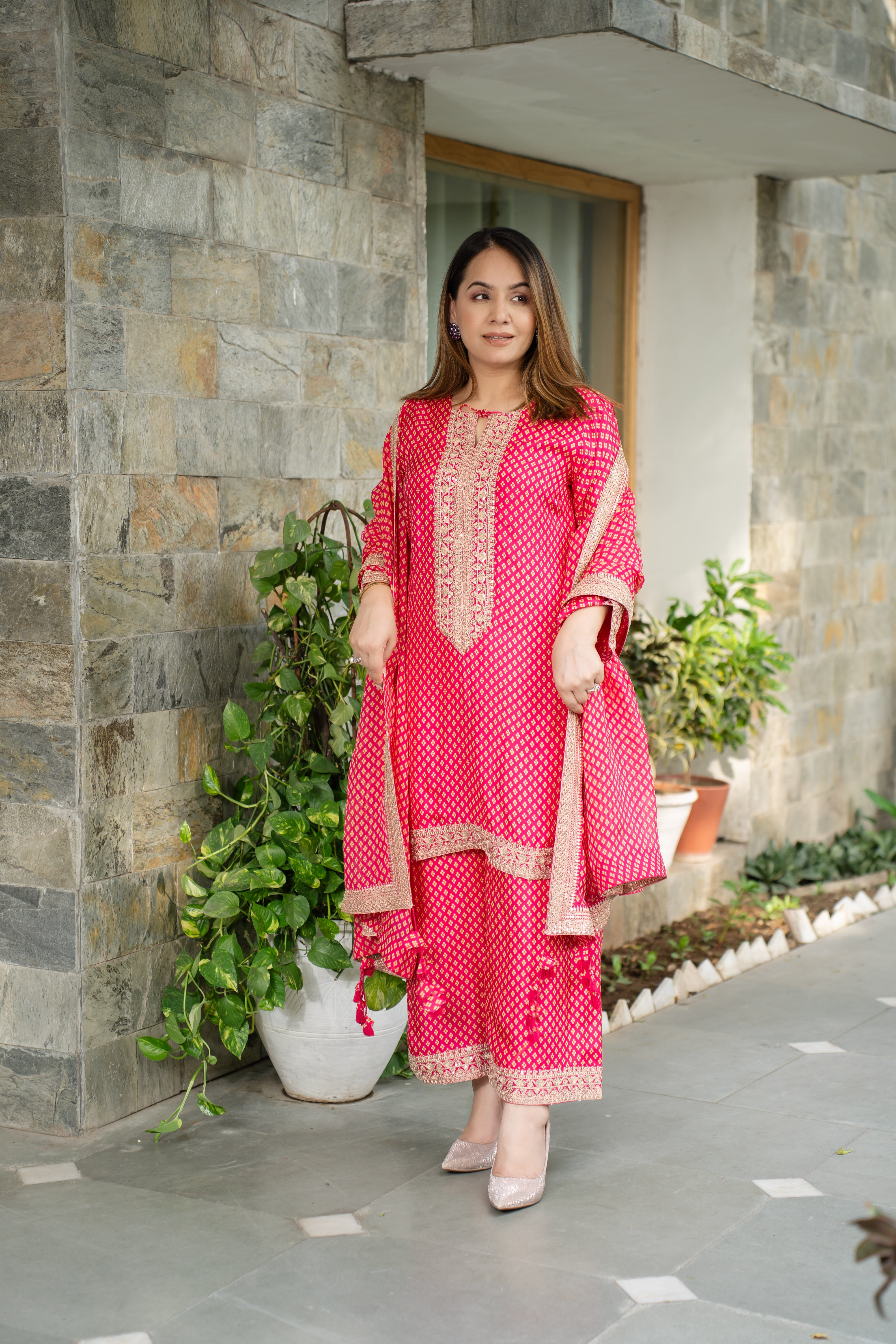 A Regal Symphony in Silk