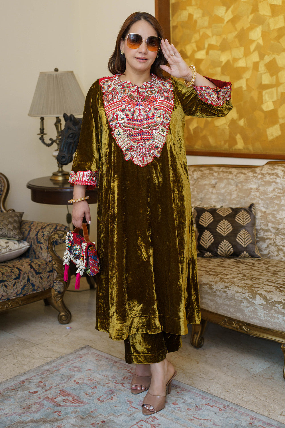MITTI RANG VELVET