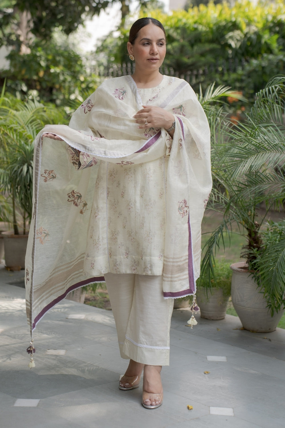 Ivory Whisper Set